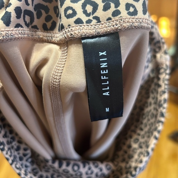 Anthropologie All Fenix Cheetah High Waisted Leggings 7/8 Length Size M Leopard - Picture 6 of 8